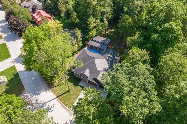 10175 Merrywood Dr, House other with 5 bedrooms, 4 bathrooms and 10 parking in Grand Bend ON | Image 11
