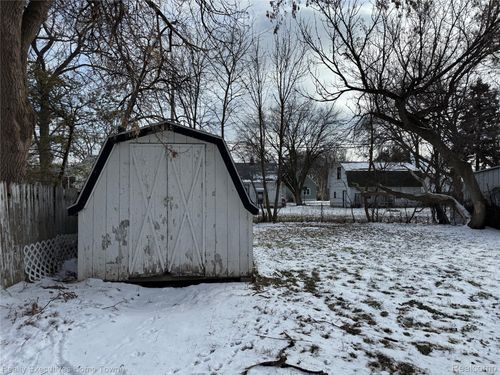 1518 Carleton St, Port Huron, MI, 48060-4218 | Card Image