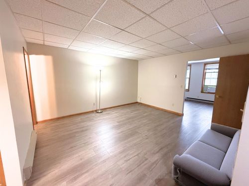 apt-4-515 1/2 N 3rd St, Wausau, WI, 54403-4804 | Card Image