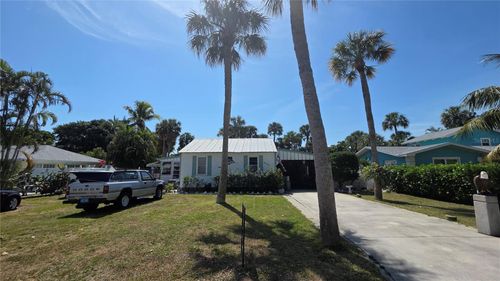 2212 Ne Pelican Ter, Jensen Beach, FL, 34957-4538 | Card Image
