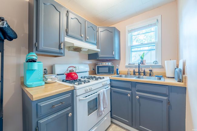 APT-3 - 1101 S Rogers St, Condo with 2 bedrooms, 1 bathrooms and null parking in Bloomington IN | Image 11