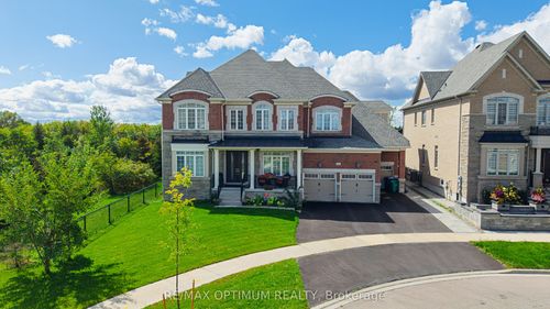 16 Layton St, Brampton, ON, L6P4H4 | Card Image