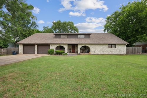 17711 E Archer Street, Catoosa, OK, 74015 | Card Image