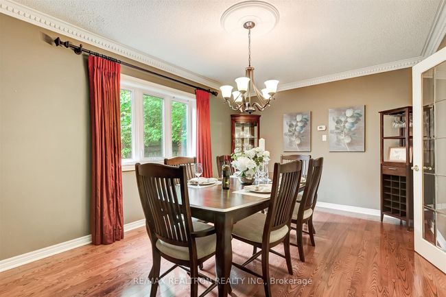 803 Exceller Cir, House other with 4 bedrooms, 3 bathrooms and 9 parking in Newmarket ON | Image 11