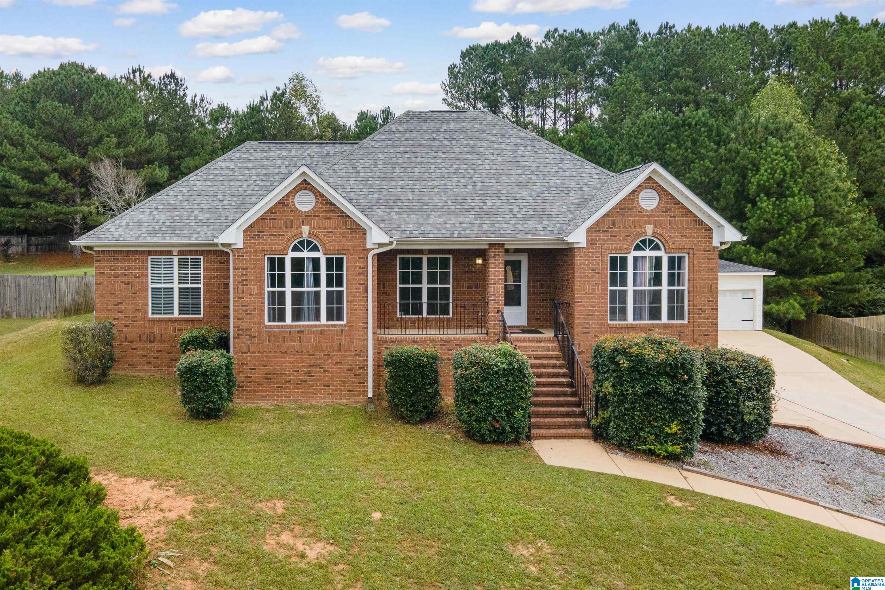 Woodland Cir, Odenville, AL 35120