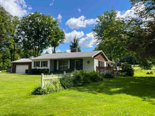 18 Montvert Rd, Middletown Springs, VT, 05757-4138 | Card Image