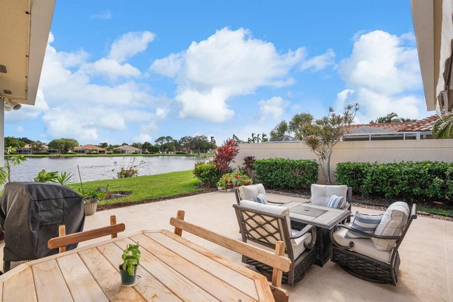 7770 Se Spicewood Cir, Condo with 2 bedrooms, 2 bathrooms and null parking in Hobe Sound FL | Image 30