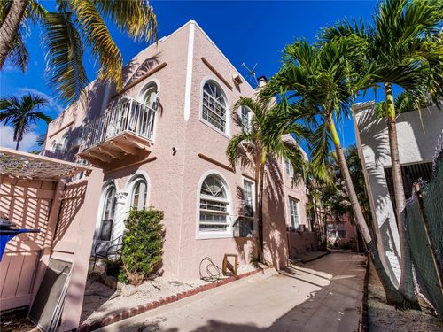 apt-1-143 Ne 43rd St, Miami, FL, 33137-3448 | Card Image