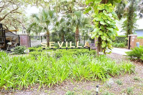 202-1810 Sevilla Blvd, Atlantic Beach, FL, 32233-5635 | Card Image