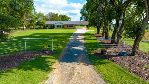11551 County Road 1620, Fitzhugh, OK, 74843-2539 | Card Image