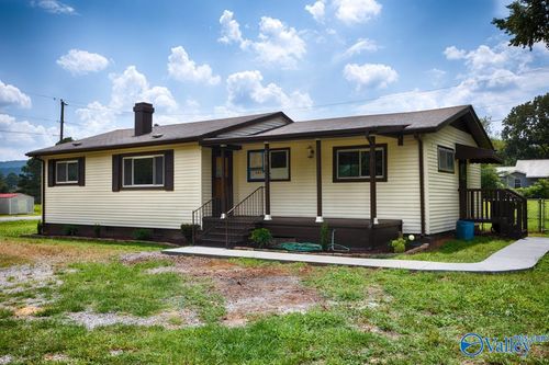 215 Teague Rd, Brownsboro, AL, 35741-9457 | Card Image