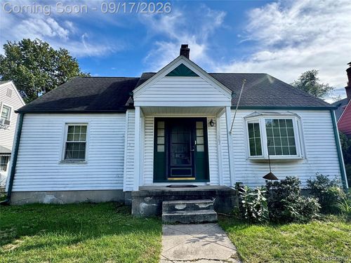 1367 W Saratoga St, Ferndale, MI, 48220-3149 | Card Image