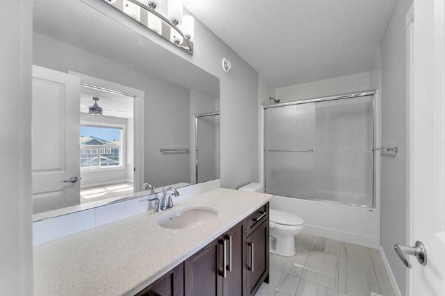 100 Red Embers Terrace Ne, House other with 5 bedrooms, 4 bathrooms and 5 parking in Calgary AB | Image 33