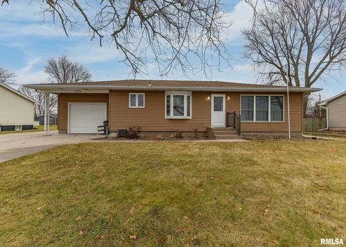 2678 170th Ave, Sherrard, IL, 61281-8566 | Card Image