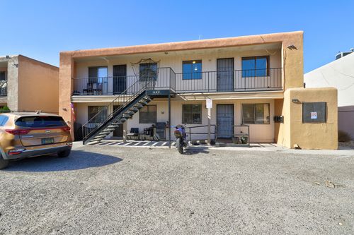 205 Alvarado Dr Ne, Albuquerque, NM, 87108-1654 | Card Image