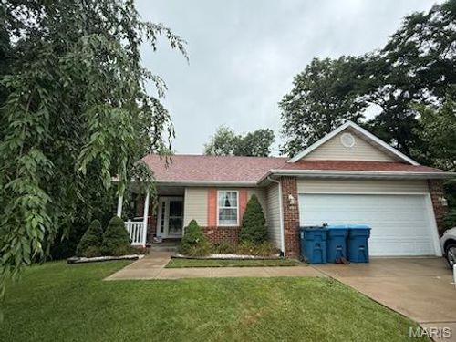 210 Baywood Ct, Glen Carbon, IL, 62034-2984 | Card Image