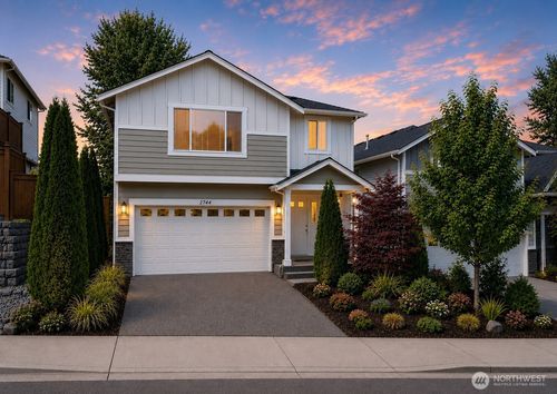 2744 S 120th Pl, Seattle, WA, 98168-5153 | Card Image