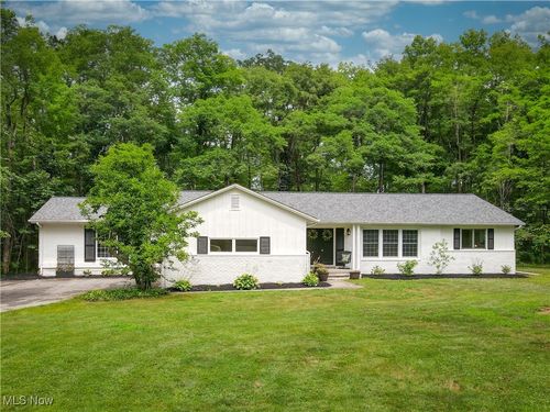 7959 Gates Mills Estate Dr, Gates Mills, OH, 44040-9303 | Card Image