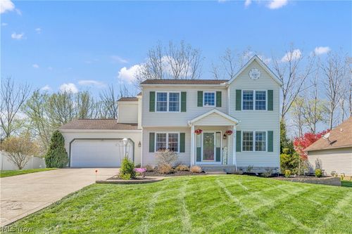 3719 Pheasants Walk, Brunswick, OH, 44212-4193 | Card Image