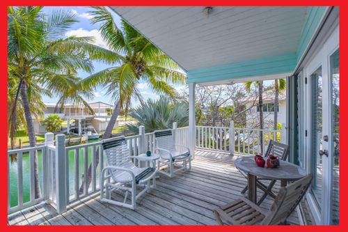 667 Caribbean Dr E, Summerland Key, FL, 33042-4843 | Card Image