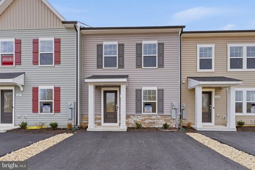 129 Courthouse Dr, MARTINSBURG, WV, 25404-3749 | Card Image