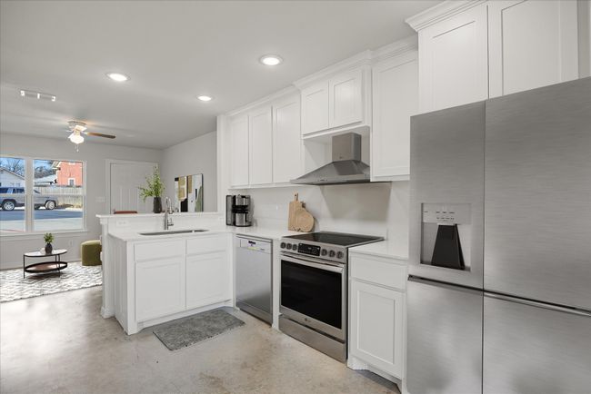 **Virtually Staged Kitchen | Image 5