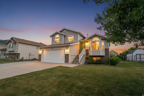 463 W 2125 N, Harrisville, UT, 84414-2943 | Card Image