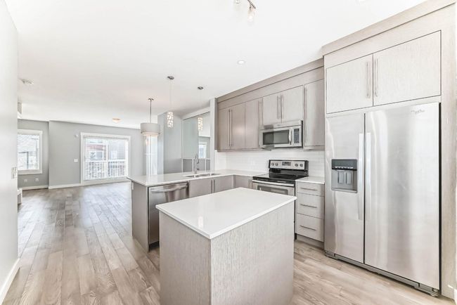52 - 111 Rainbow Falls Gate, Townhouse with 2 bedrooms, 3 bathrooms and 2 parking in Chestermere AB | Image 9