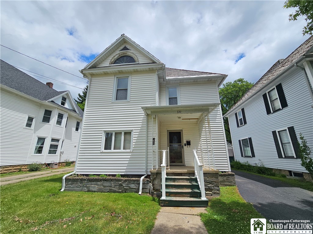 9th St, Olean, NY 14760