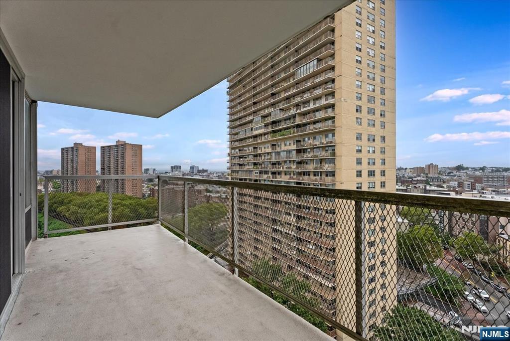 Residential in West New York 3