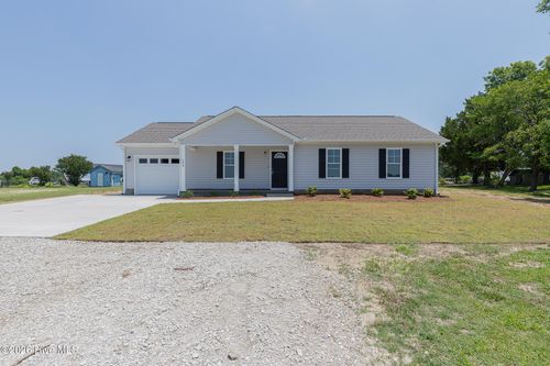 486 Stella Rd, Stella, NC, 28582-9601 | Card Image