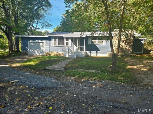 102 Branch Ln, Crocker, MO, 65452-8600 | Card Image