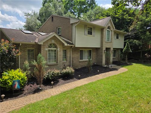 131 Elm Road, Ross Twp, PA, 15237 | Card Image