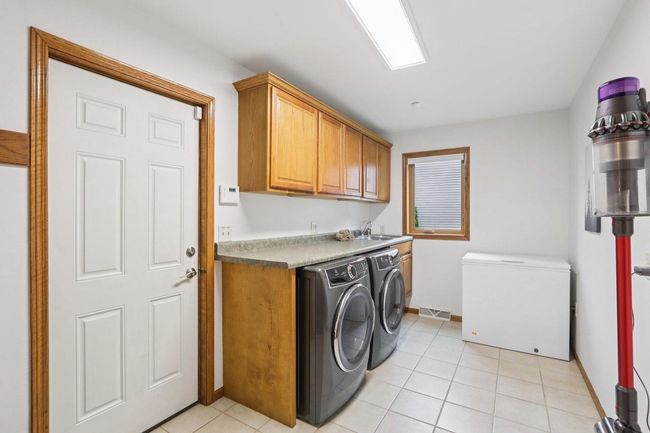 3176 Weybridge Drive, House other with 4 bedrooms, 3 bathrooms and null parking in Sun Prairie WI | Image 21
