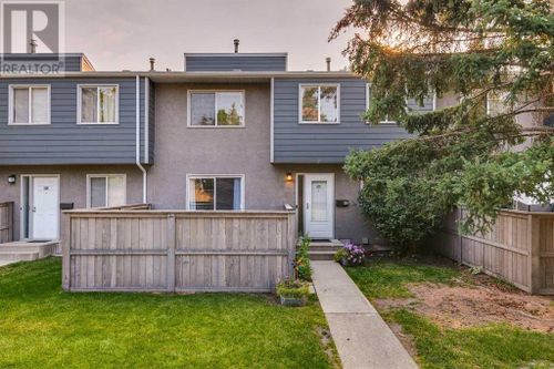 219 90 Ave Se, Calgary, AB, T2J0A3 | Card Image