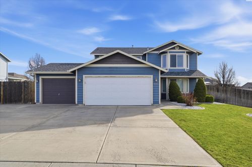 4235 Galway Ln, Pasco, WA, 99301-9261 | Card Image