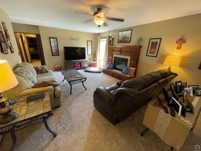 1809 Maplecrest Dr, House other with 2 bedrooms, 3 bathrooms and null parking in Emporia KS | Image 3