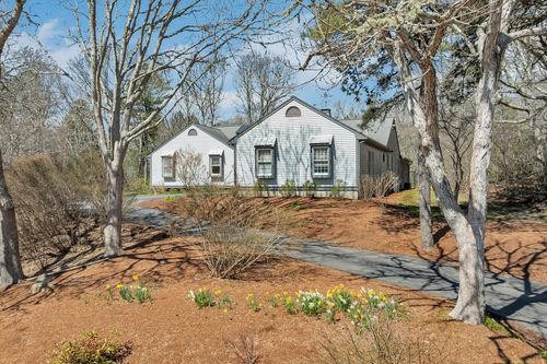 52 Clubhouse Dr, Pocasset, MA, 02559-2108 | Card Image