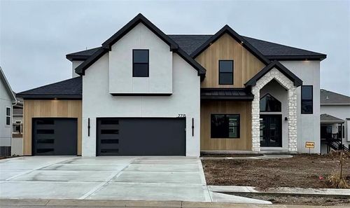 4749 Nw Sienna Ridge, Riverside, MO, 64150 | Card Image