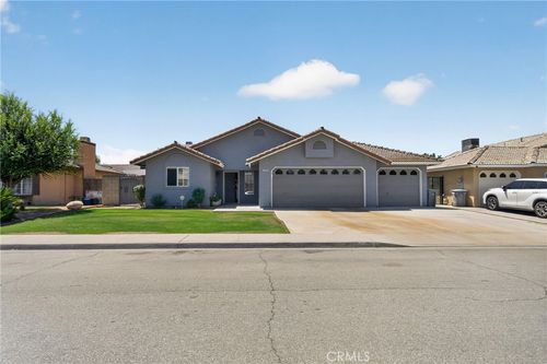1820 5th Pl, Delano, CA, 93215-4215 | Card Image