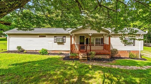 3673 Meadowbrook Dr, Trinity, NC, 27370-7402 | Card Image
