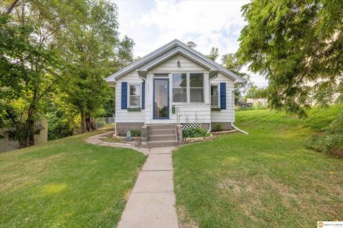 6771 Bedford Ave, Omaha, NE, 68104-3118 | Card Image