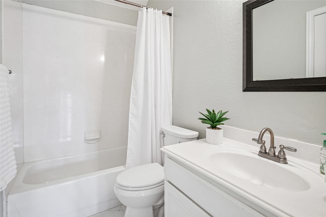 Full guest bathroom on first floor | Image 22