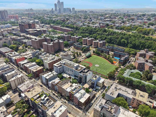 APT-4L - 420 Monroe St, House other with 2 bedrooms, 1 bathrooms and null parking in Hoboken NJ | Image 31