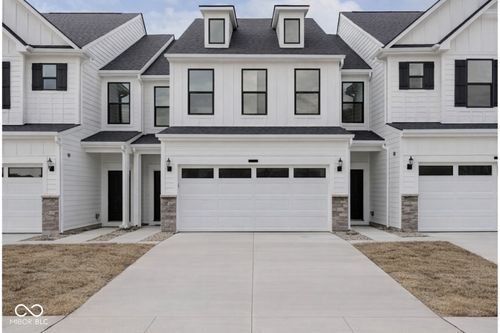9795 Behner Dr, Indianapolis, IN, 46250-3042 | Card Image