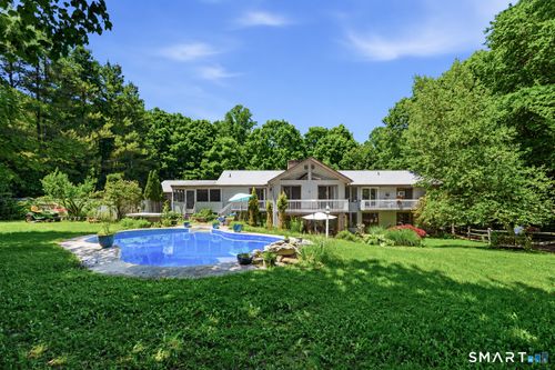 19 Hi Barlow Rd, Newtown, CT, 06470-2424 | Card Image