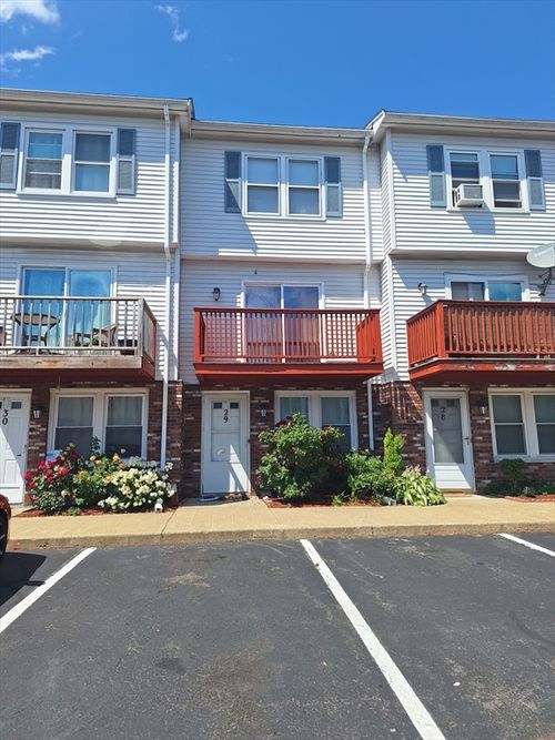 apt-29-250 Congress Ave, Chelsea, MA, 02150-3553 | Card Image