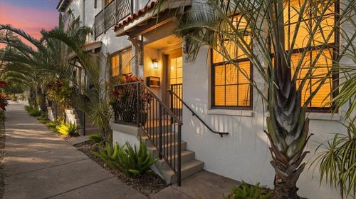 607 3rd Ave S, ST PETERSBURG, FL, 33701-4107 | Card Image