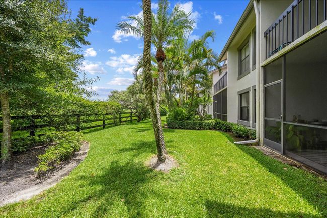 C102 - 11311 Pond View Drive, Condo with 2 bedrooms, 2 bathrooms and null parking in Wellington FL | Image 30