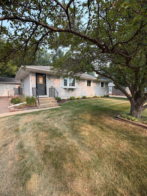 12129 Oak Park Blvd Ne, Blaine, MN, 55434-3193 | Card Image